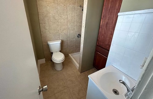 Beaumont House | Cozy 1-Bedroom House with Family-Friendly Amenities