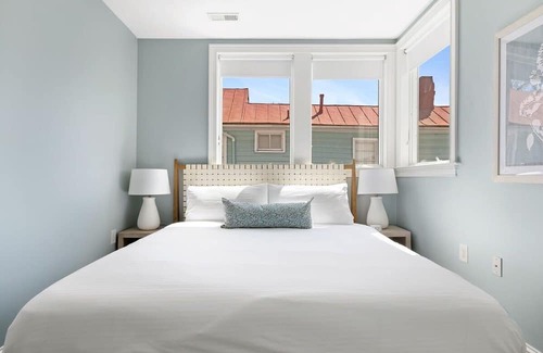 Cannonborough Elliotborough Villa | Elegant Homes with Patios Just Steps from King St