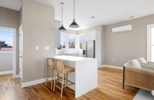 Cannonborough Elliotborough Villa | Elegant Homes with Patios Just Steps from King St