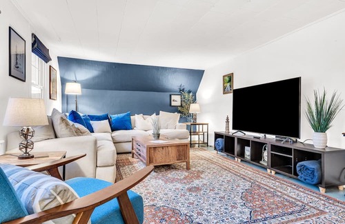 Somesville House | Discover Comfort Near Acadia with Hot Tub & Game Room