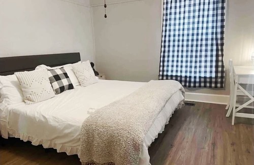 Evansville Apartment | Family-Friendly Stay at Cherry Street Retreat A