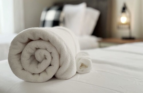 Evansville Apartment | Family-Friendly Stay at Cherry Street Retreat A
