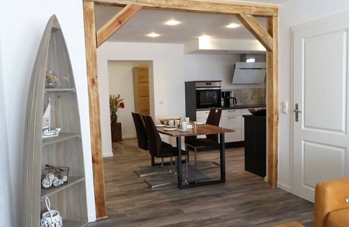 Zussow House | Modern Retreat with Family-Friendly Amenities and Breakfast