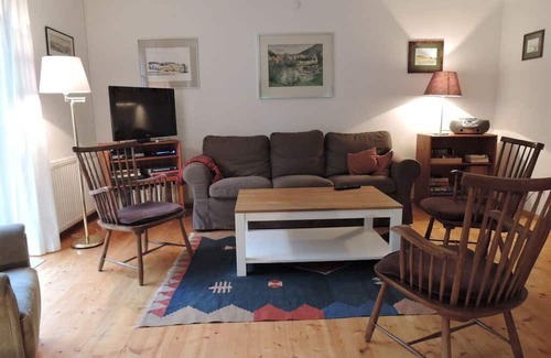 Weggun House | Embrace Nature at Old Zerwelin Forestry Company Hotel