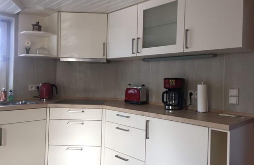 Scholderup House | Modern Retreat with Pet-Friendly Amenities and Breakfast
