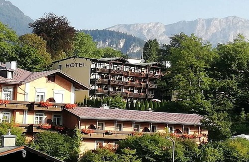 Mitterbach House | Cozy Apartment Obersalzberberg with Breakfast & Family Fun