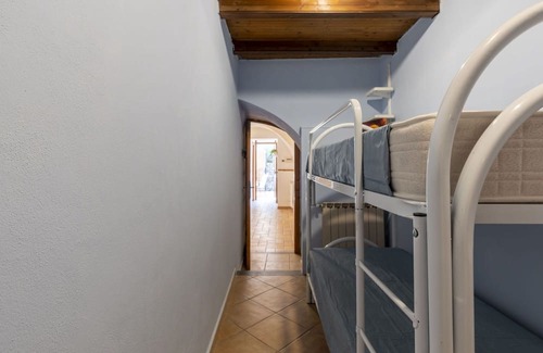 Pompeiana House | Cozy Villa for 4 with Ocean Views and Pet-Friendly Comfort