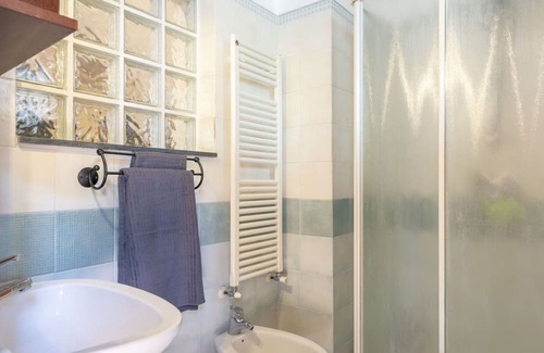 Pompeiana House | Cozy Villa for 4 with Ocean Views and Pet-Friendly Comfort