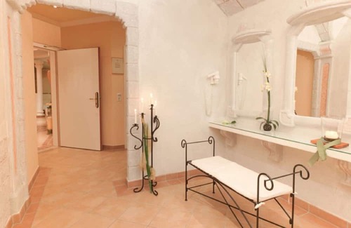 Ischgl Apartment | Comfortable Apartment for 4 with Balcony and Free Wi-Fi