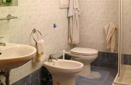 Viserba Apartment | Cozy Apartment for Two with Pets, A/C and Ocean View