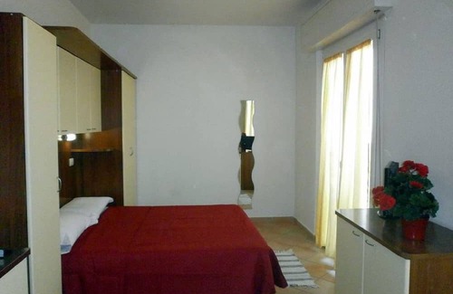 Viserba Apartment | Cozy Apartment for Two with Pets, A/C and Ocean View