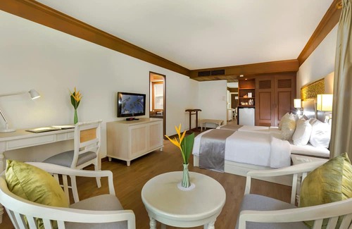 Malvar Villa | Your Ideal Home Away from Home - Pet and Child Friendly