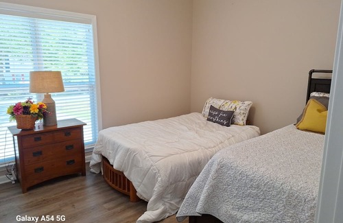 McCormick Bed & Breakfast | Discover McCormick SC: Nature-Filled Getaway with Pool