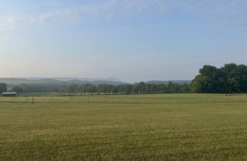 Tennga House | Relaxing TN Riverfront RV Escape with Kayaks & Scenic Views