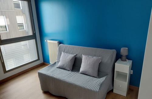 Thiais Apartment | Convenient Apartment Near Tramway T7 & Metro 7 in Paris