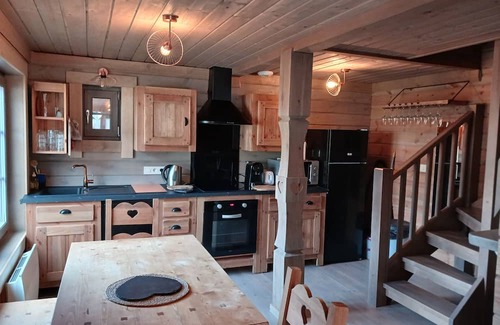 Hirmentaz Ski Chalet | Inviting Chalet on the Slopes with Private Sauna & Spa