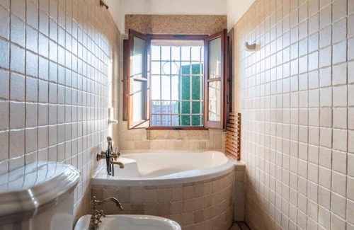 Robledo de Chavela House | Scenic Villa with Pool and Mountain Views Awaiting You