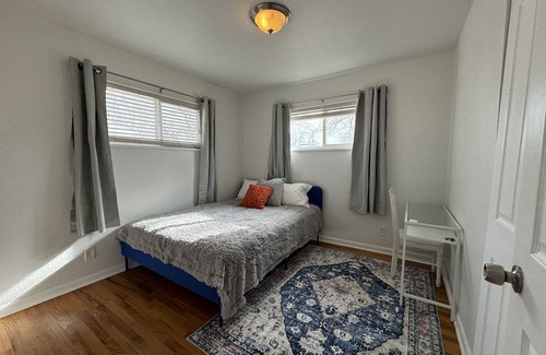 Jewell Heights - Hoffman Heights House | Perfect Retreat: 3 Bdrm House Near Anschutz & Children's