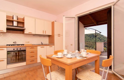 Termini Apartment | Inviting Apartment with Ocean View, Terrace and Free Parking