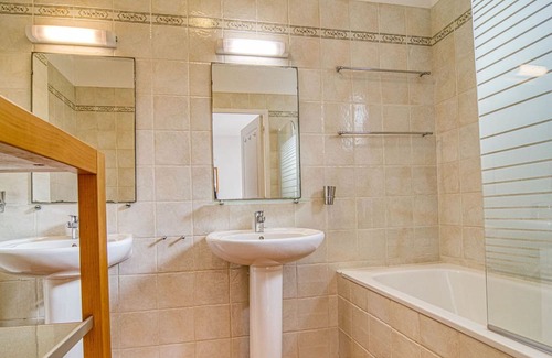 Nans-les-Pins Apartment | Beautiful apartment for 6 people with WIFI, pool, TV, terrace and parking