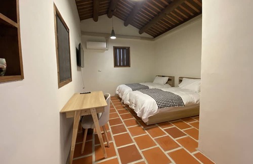 Jinsha Cottage | Inviting Sunshine Music Traditional Guest House for Families