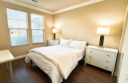 Eastvale House | Cozy Stay Near Med Center Ideal for Long Visits