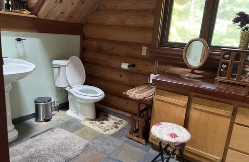 Crescent City Cabin | Cozy 1st Generation Redwood Log Cabin Retreat