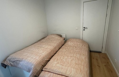 Jacht Apartment | Comfortable Private Room in a Shared Apartment Retreat