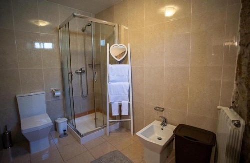 Lindoso Apartment | Mountain View Apartment 'Casa Do Charco' with Free Wi-Fi