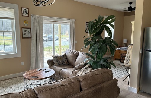 St. Martin Cottage | Cozy 1 Bedroom Studio Suite Near Maryland Beaches