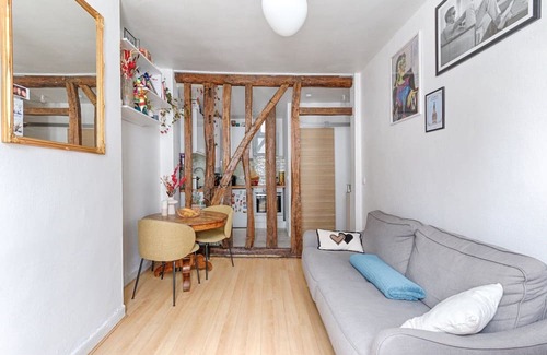 Passerelle Apartment | Cozy Residor Apartment with Breakfast & Kitchen Amenities