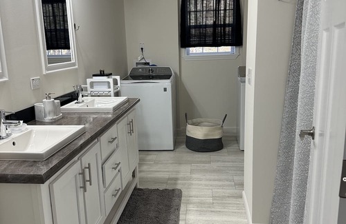 Gloucester Apartment | Tranquil Wooded View Home Near Walter Reed Hospital