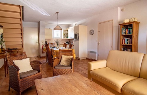 Nans-les-Pins Apartment | Inviting Apartment for 6 with Pool, WiFi & Parking Access