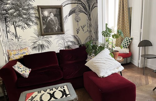 19th Arrondissement Apartment | Discover Parc des Buttes Chaumont: Family-Friendly Retreat