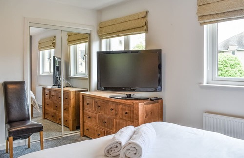 Central Aberdeen Cottage | Cozy Townhouse Retreat Near City Attractions and Oceanfront