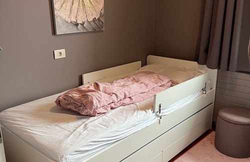 Breidholt House | Cozy Family Retreat Near Downtown Reykjavik with Hot Tub