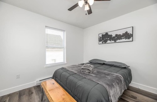 Bangor Apartment | Riverside Retreat: 2 Beds, Kitchen & Fast Wi-Fi Await