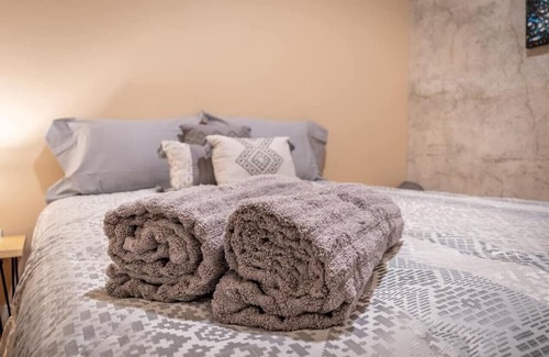 Bangor Apartment | Elevated Bangor Downtown Penthouse: Guest Rated 9.8/10