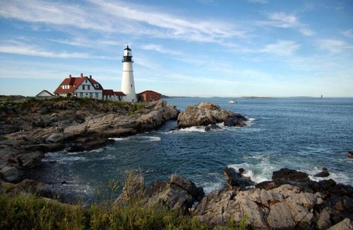 Old Port House | Relax and Recharge at Our Pet-Friendly Getaway with Breakfast