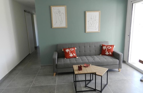 Sarrola-Carcopino House | Cozy Villa Retreat with Garden and Kitchen for 4 Guests