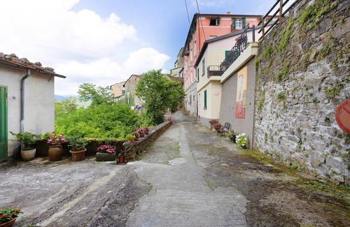Bracelli House | Explore the 5Terre from Palazzo Ravaschieri Apartment