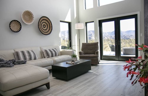 Nathrop House | Relaxing Canyon Viewhouse with Hot Tub and Family Amenities