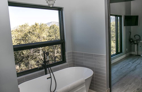 Nathrop House | Relaxing Canyon Viewhouse with Hot Tub and Family Amenities