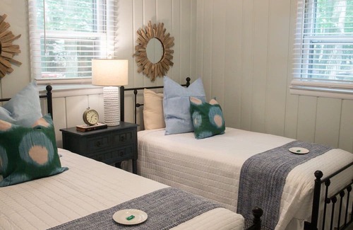 Muskegon House | Cozy Cottage Retreat at Scenic Drive Resort