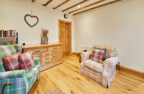Pickering House | Family-Friendly Retreat at Host & Stay: Badger Cottage