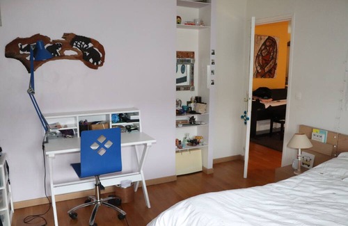 Saint-Cyr-l'Ecole Bed & Breakfast | Ideal Stay Near Paris for JO with Spa and Breakfast Access