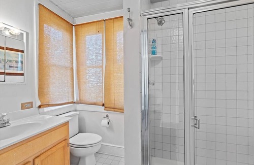 East Ridge Apartment | Centralized and Spacious Apartment Overlooking Chattanooga!