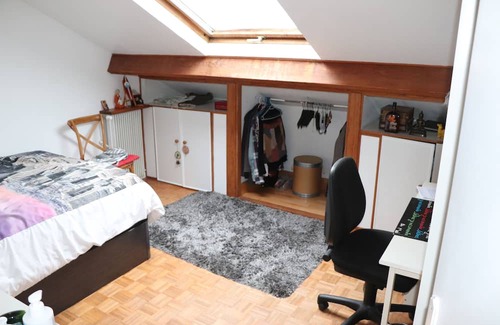 Saint-Cyr-l'Ecole Bed & Breakfast | Explore 3 Beautiful Rooms Near Olympic Games in Paris