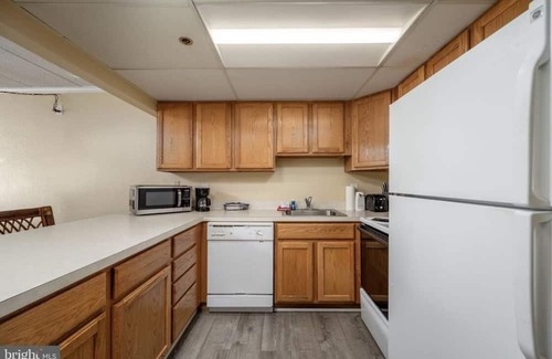 Ocean City Condo | Oceanfront Condo with Pool and Family-Friendly Amenities