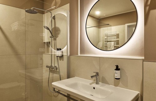 Barmbek-Sued Apartment | Spacious Apartment for 4 in Central Hamburg with Full Kitchen